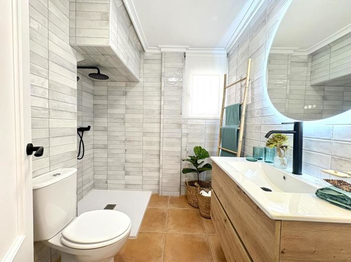 Image No.34-3 Bed Villa for sale