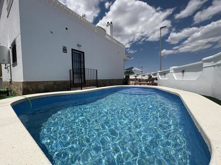 Image No.2-3 Bed Villa for sale