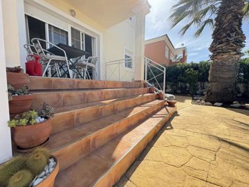 4b9541fab41803a4a13fxlarge