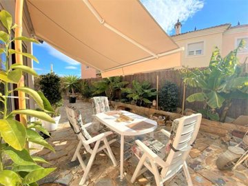 4ad574a983ddb66807a1xlarge