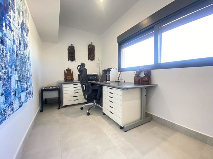 Image No.21-4 Bed Villa for sale