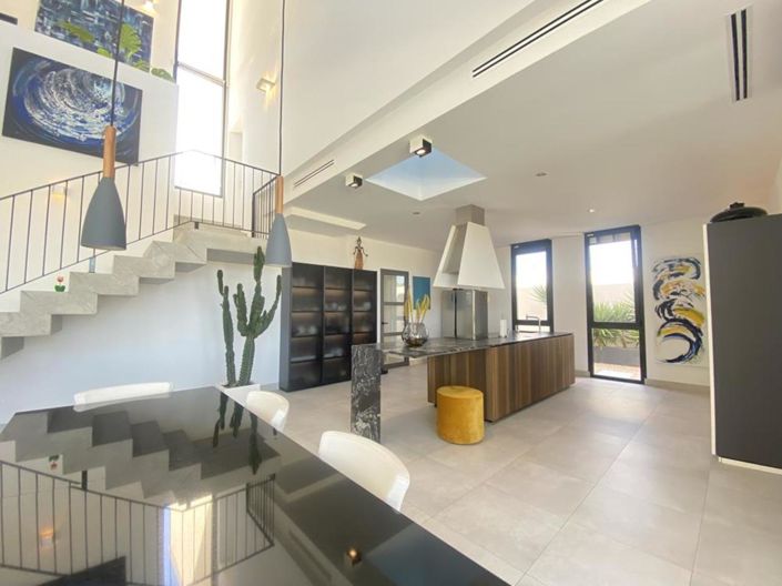 Image No.25-4 Bed Villa for sale