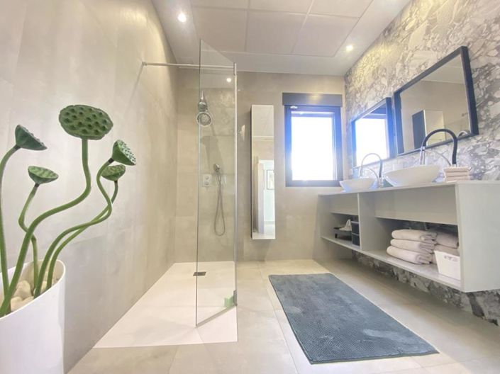 Image No.34-4 Bed Villa for sale