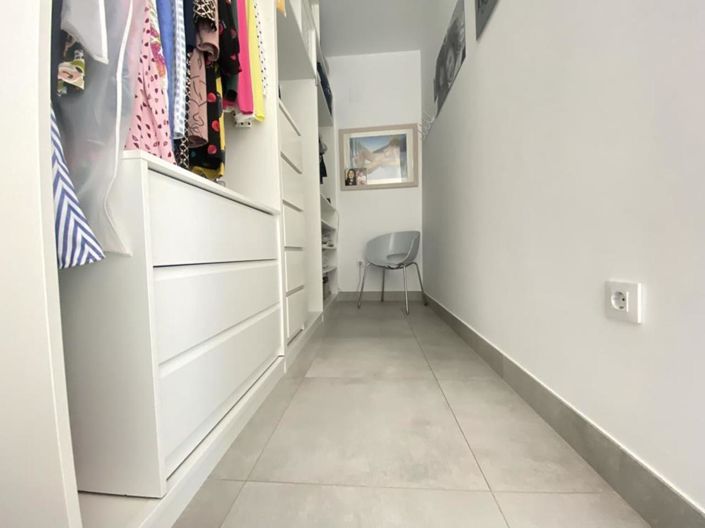 Image No.38-4 Bed Villa for sale