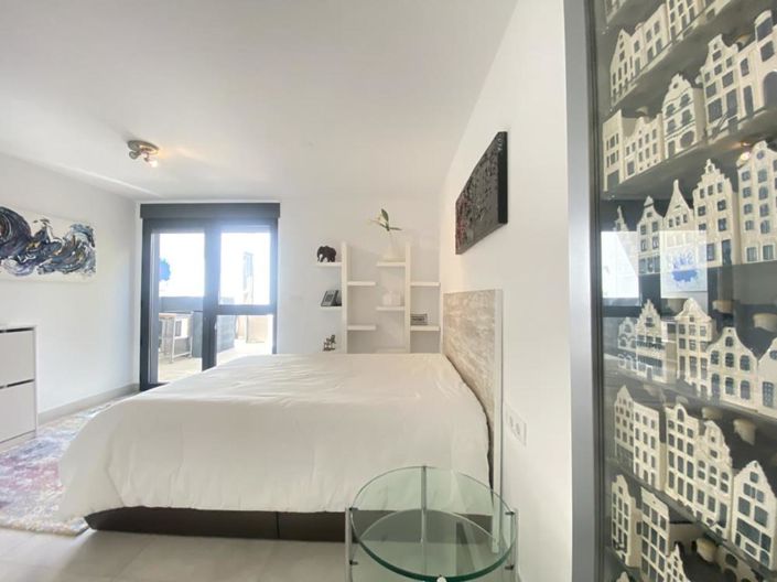 Image No.40-4 Bed Villa for sale