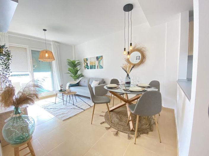 Image No.17-2 Bed Apartment for sale