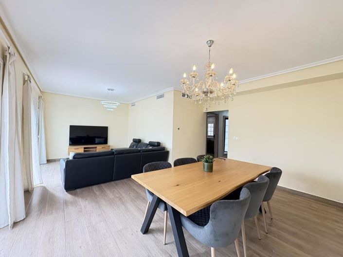 Image No.26-4 Bed Villa for sale