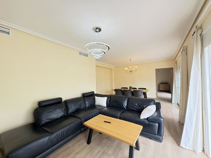 Image No.27-4 Bed Villa for sale