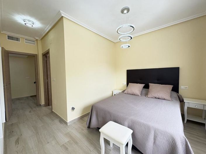 Image No.39-4 Bed Villa for sale