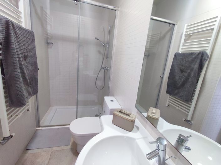 Image No.19-2 Bed Villa for sale