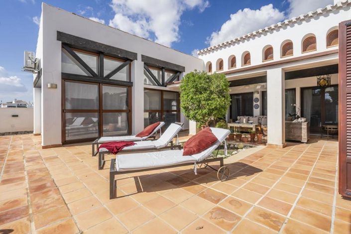 Image No.25-5 Bed Villa for sale