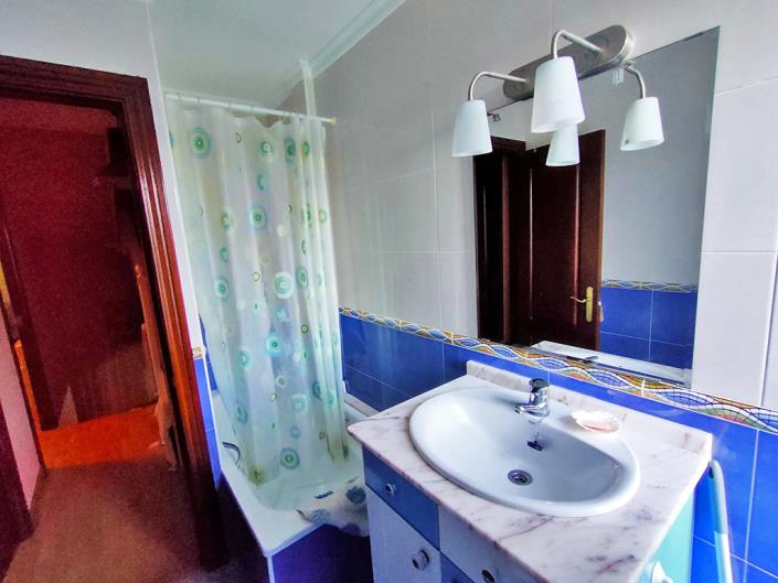 Image No.12-4 Bed Village House for sale