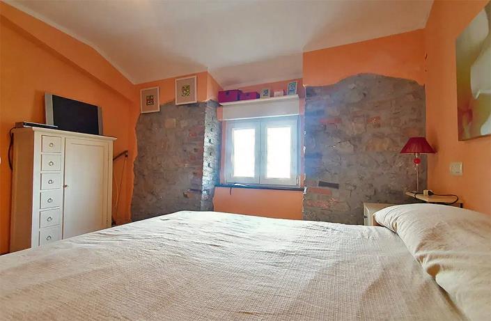 Image No.28-4 Bed Village House for sale