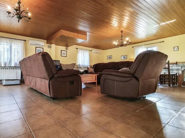 Image No.10-3 Bed House/Villa for sale