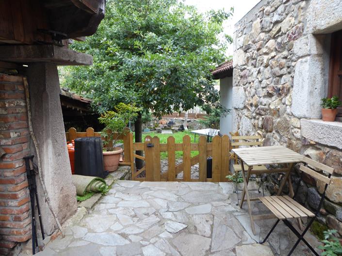 Image No.4-8 Bed Apartment for sale