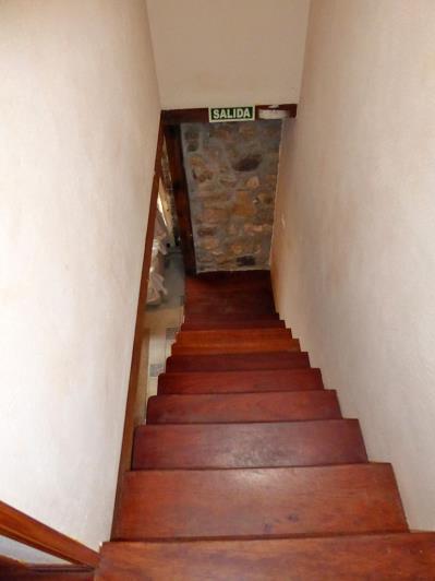 Image No.12-8 Bed Apartment for sale