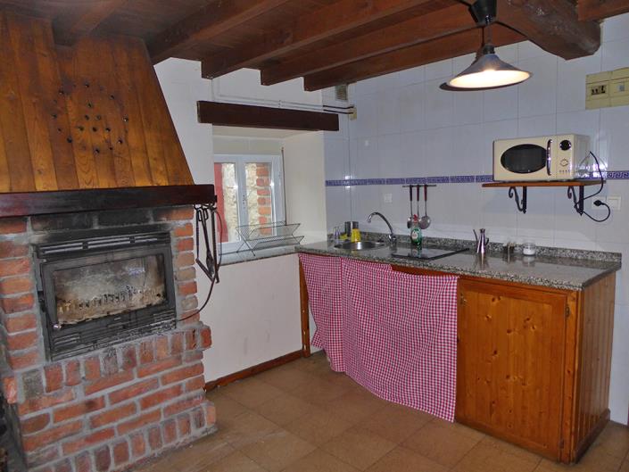 Image No.40-8 Bed Apartment for sale