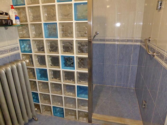 Image No.18-9 Bed Semi-Detached for sale