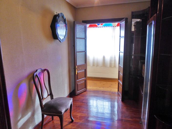 Image No.22-9 Bed Semi-Detached for sale