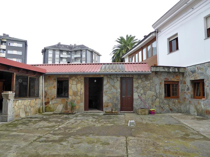 Image No.47-9 Bed Semi-Detached for sale