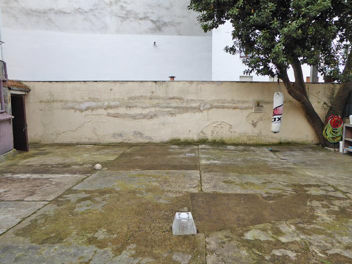 Image No.50-9 Bed Semi-Detached for sale