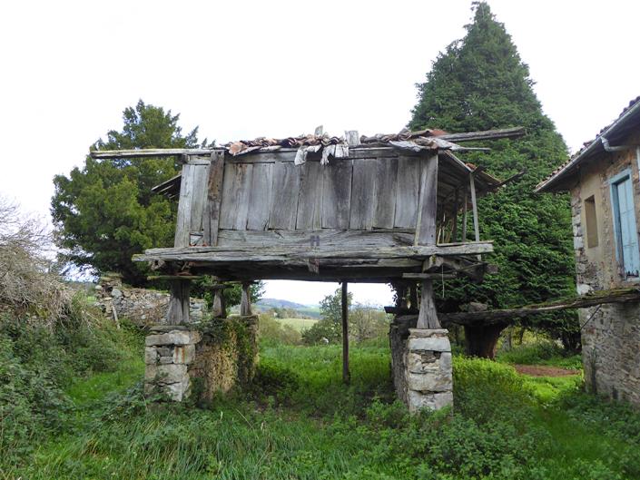 Image No.2-3 Bed Country Property for sale