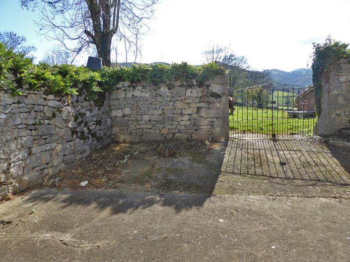 Image No.8-6 Bed Farmhouse for sale