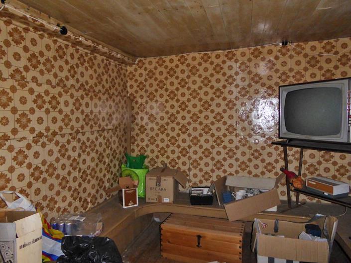 Image No.25-6 Bed Farmhouse for sale