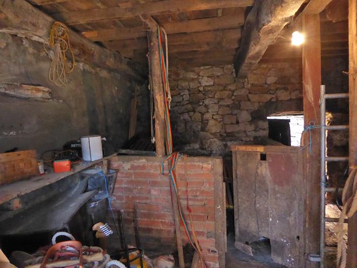 Image No.41-6 Bed Farmhouse for sale