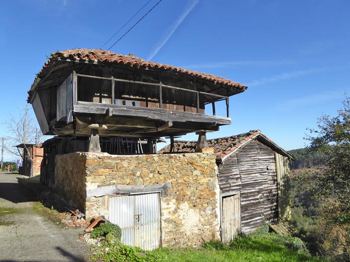 Image No.6-3 Bed Country Property for sale