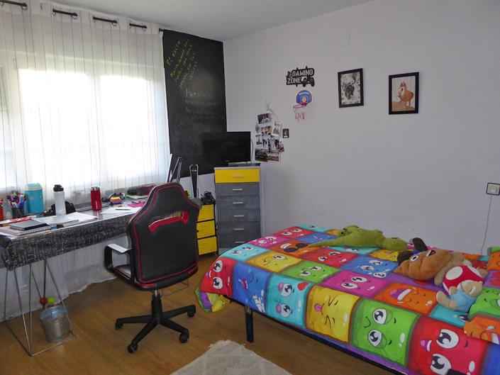 Image No.26-5 Bed Village House for sale