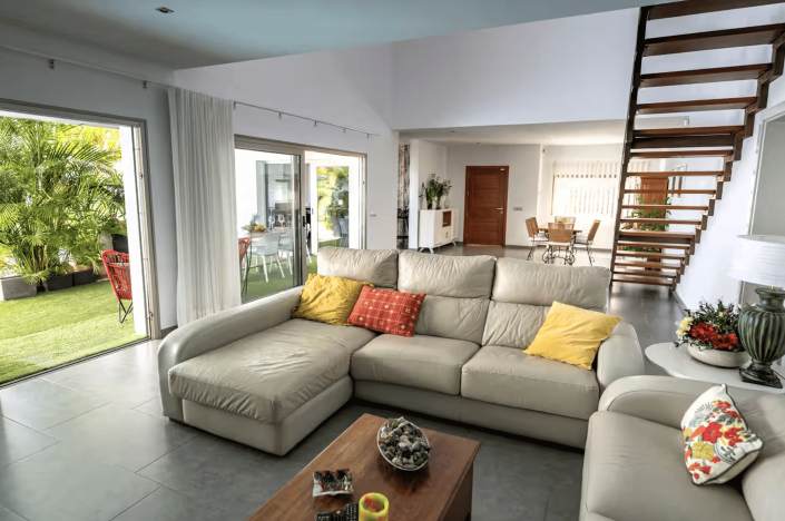 Image No.10-4 Bed Chalet for sale