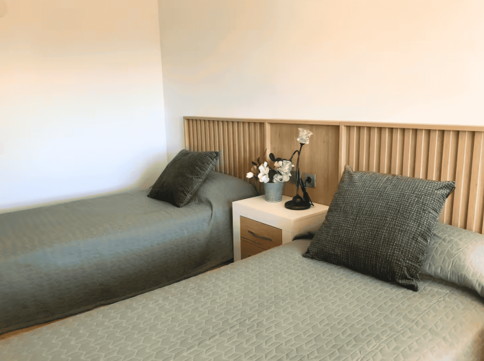 Image No.23-4 Bed Chalet for sale