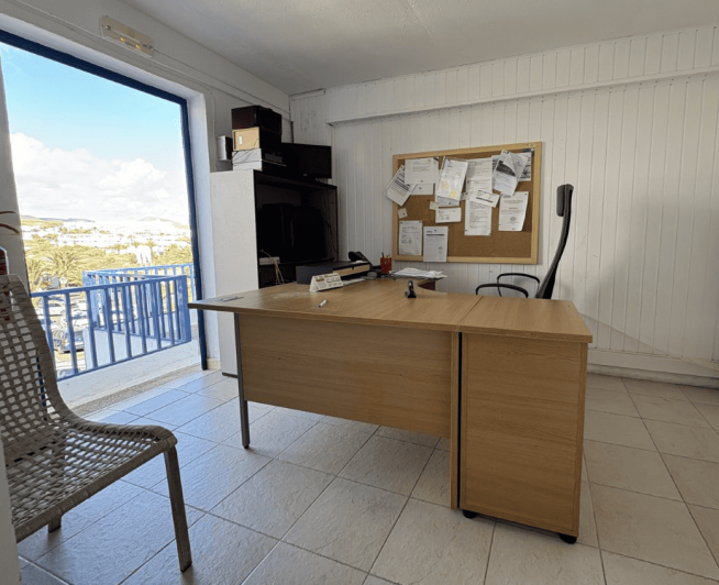 Image No.18-Commercial for sale