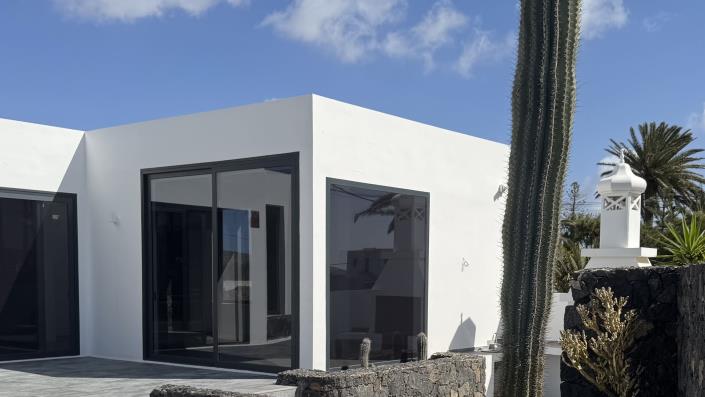 Image No.9-3 Bed Chalet for sale