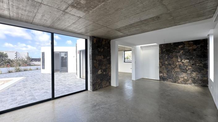 Image No.12-3 Bed Chalet for sale