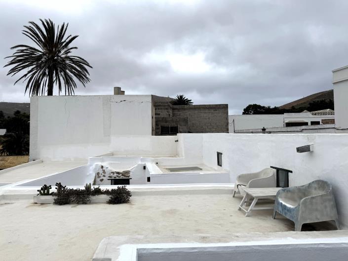 Image No.8-6 Bed Hotel for sale