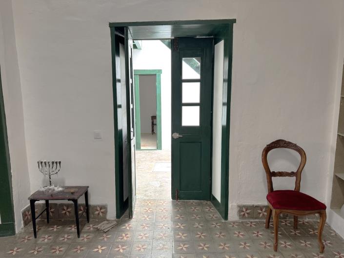 Image No.14-6 Bed Hotel for sale