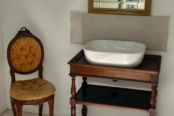 Image No.27-6 Bed Hotel for sale