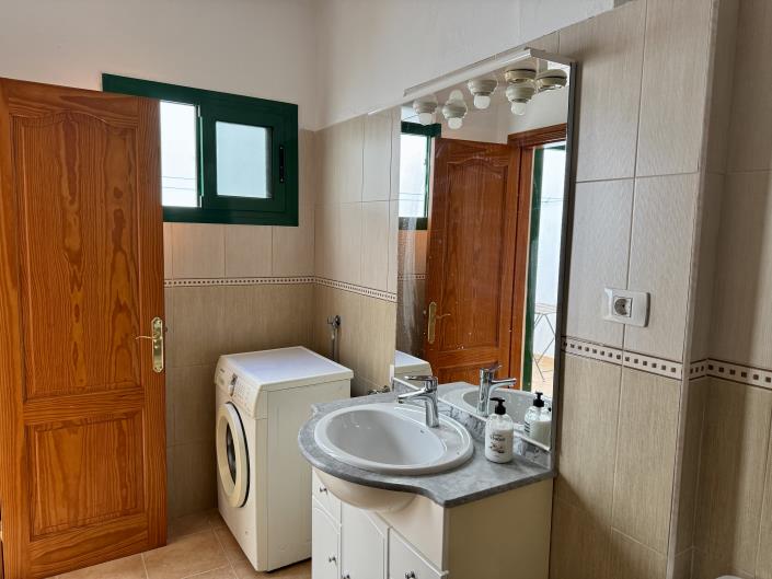 Image No.20-1 Bed Apartment for sale