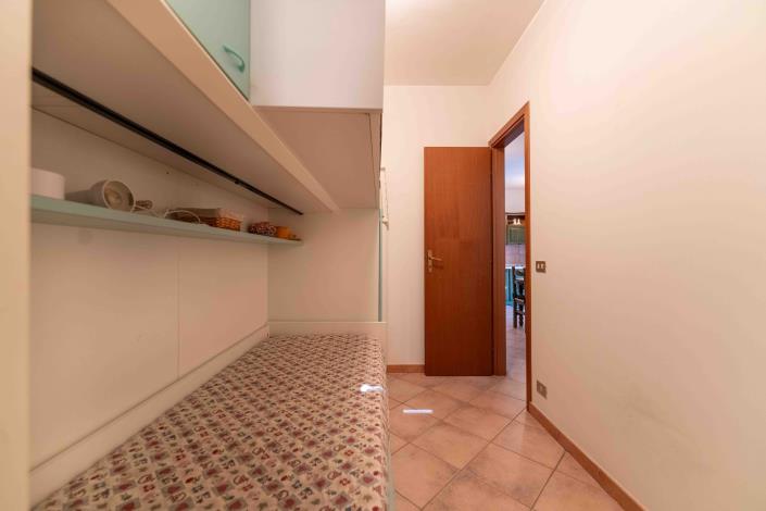 Image No.20-2 Bed Apartment for sale