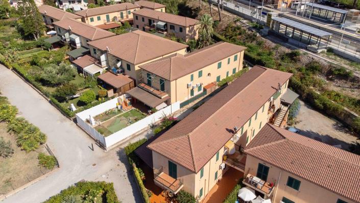 Image No.24-2 Bed Apartment for sale