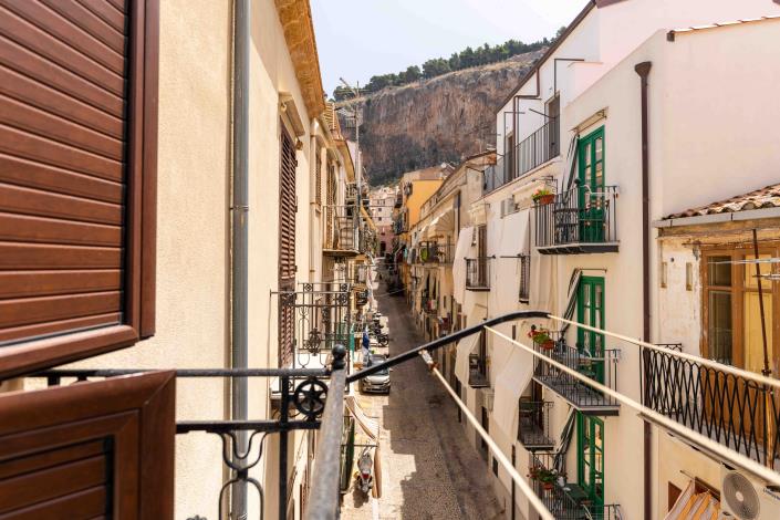 Image No.17-2 Bed Apartment for sale