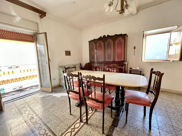 Image No.12-3 Bed Apartment for sale