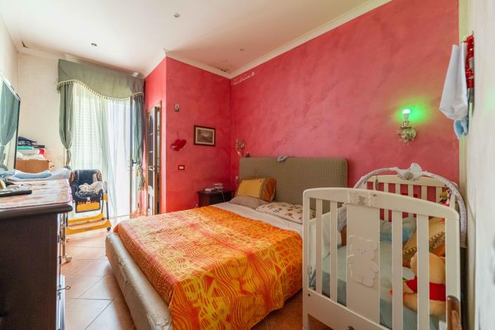 Image No.14-3 Bed House for sale