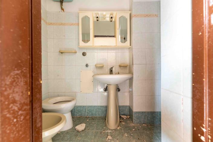 Image No.8-2 Bed Apartment for sale