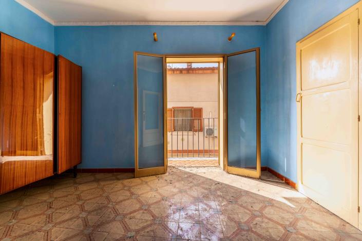 Image No.14-2 Bed Apartment for sale