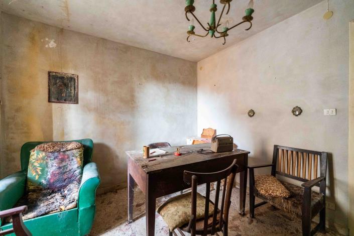 Image No.10-1 Bed House for sale