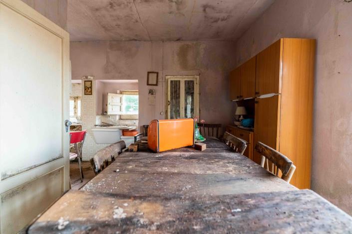 Image No.16-1 Bed House for sale