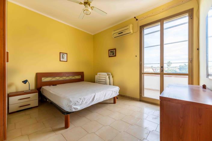 Image No.23-3 Bed Apartment for sale